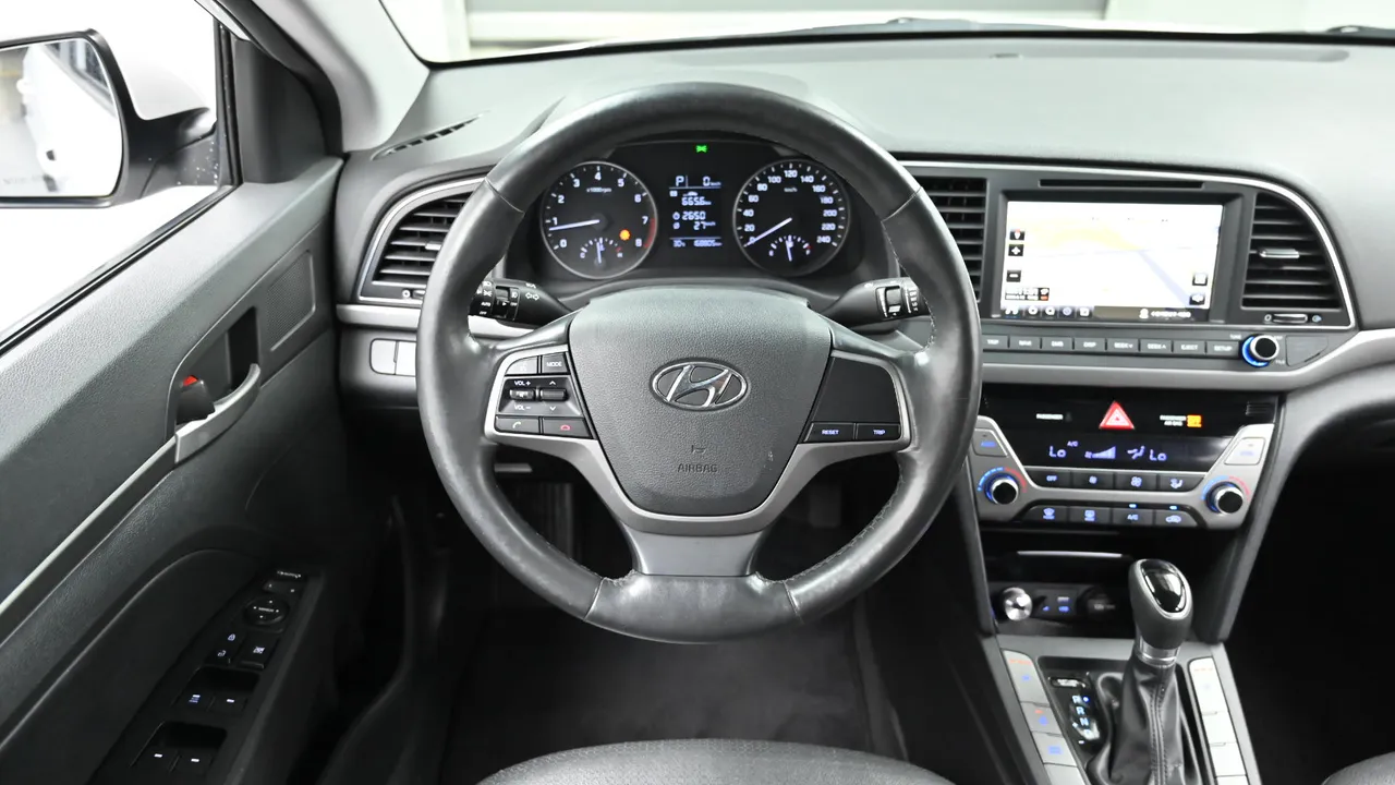 Hyundai Avante — miniaturë 22