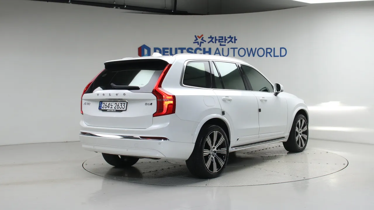 Volvo XC90 — miniaturë 2