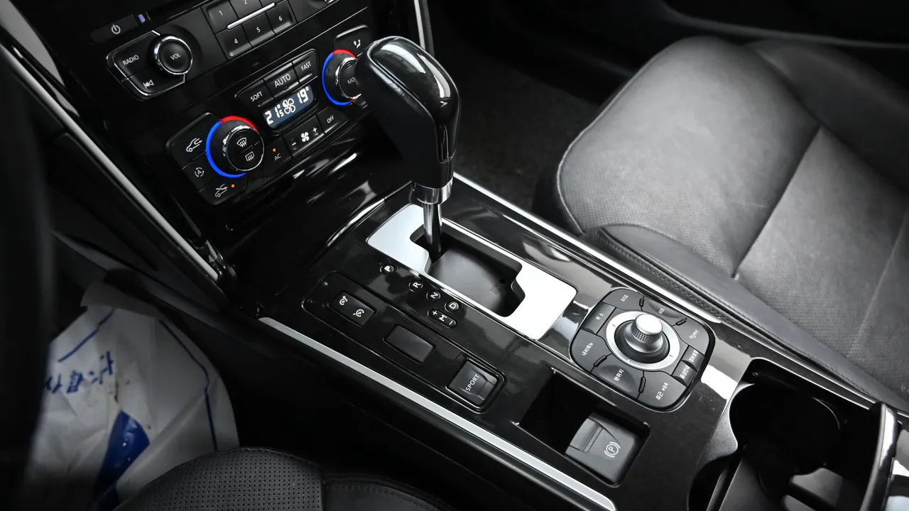 RENAULT(SAMSUNG) New SM7 Nova 2.5 LE