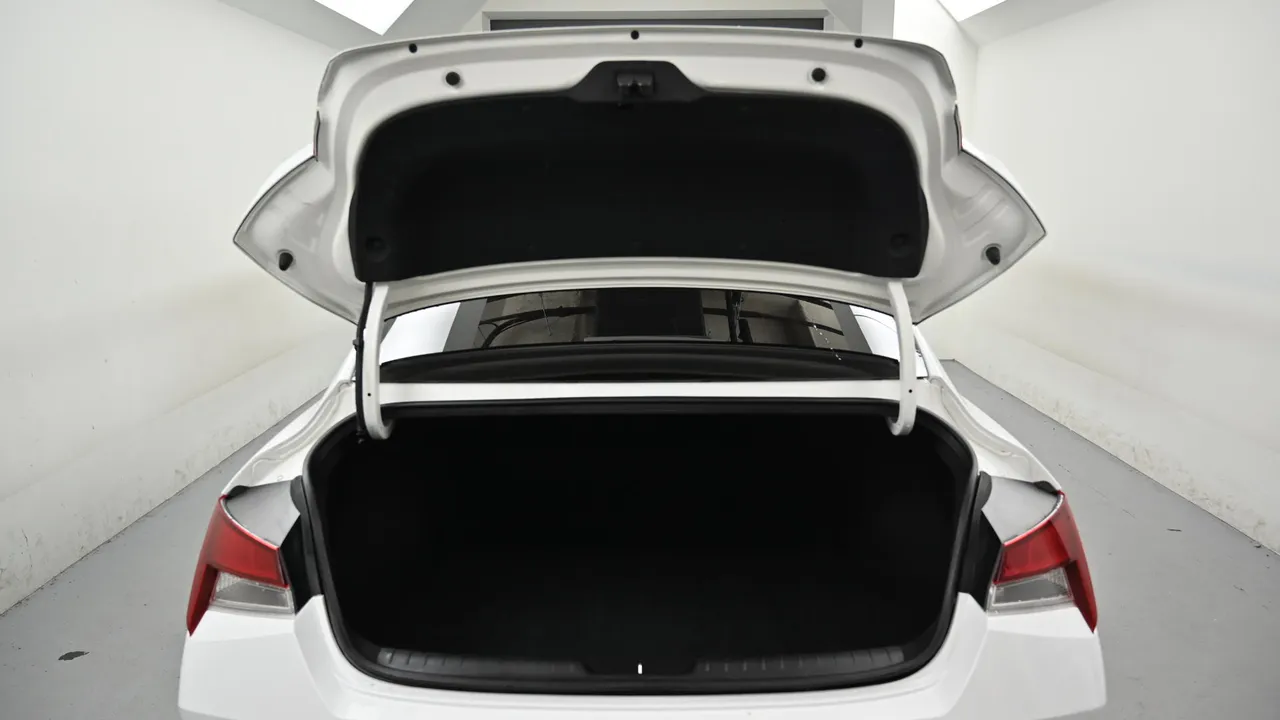 Hyundai Avante — miniaturë 19
