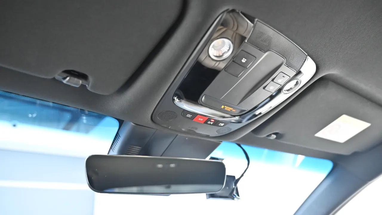 Kia K8 — miniaturë 18