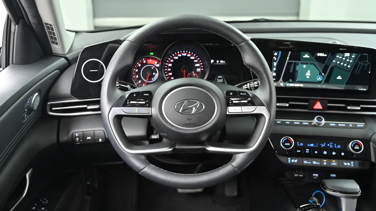 Hyundai Avante — miniaturë 13