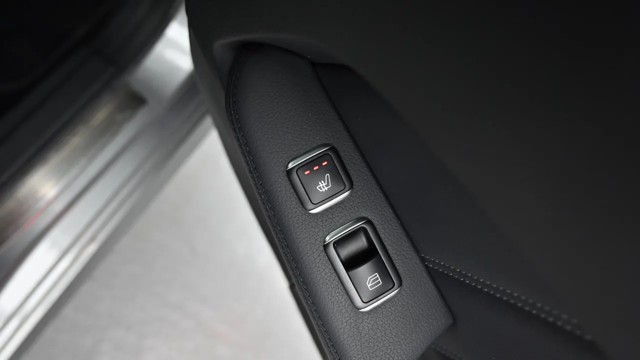 Mercedes-Benz E-klasse — miniaturë 16