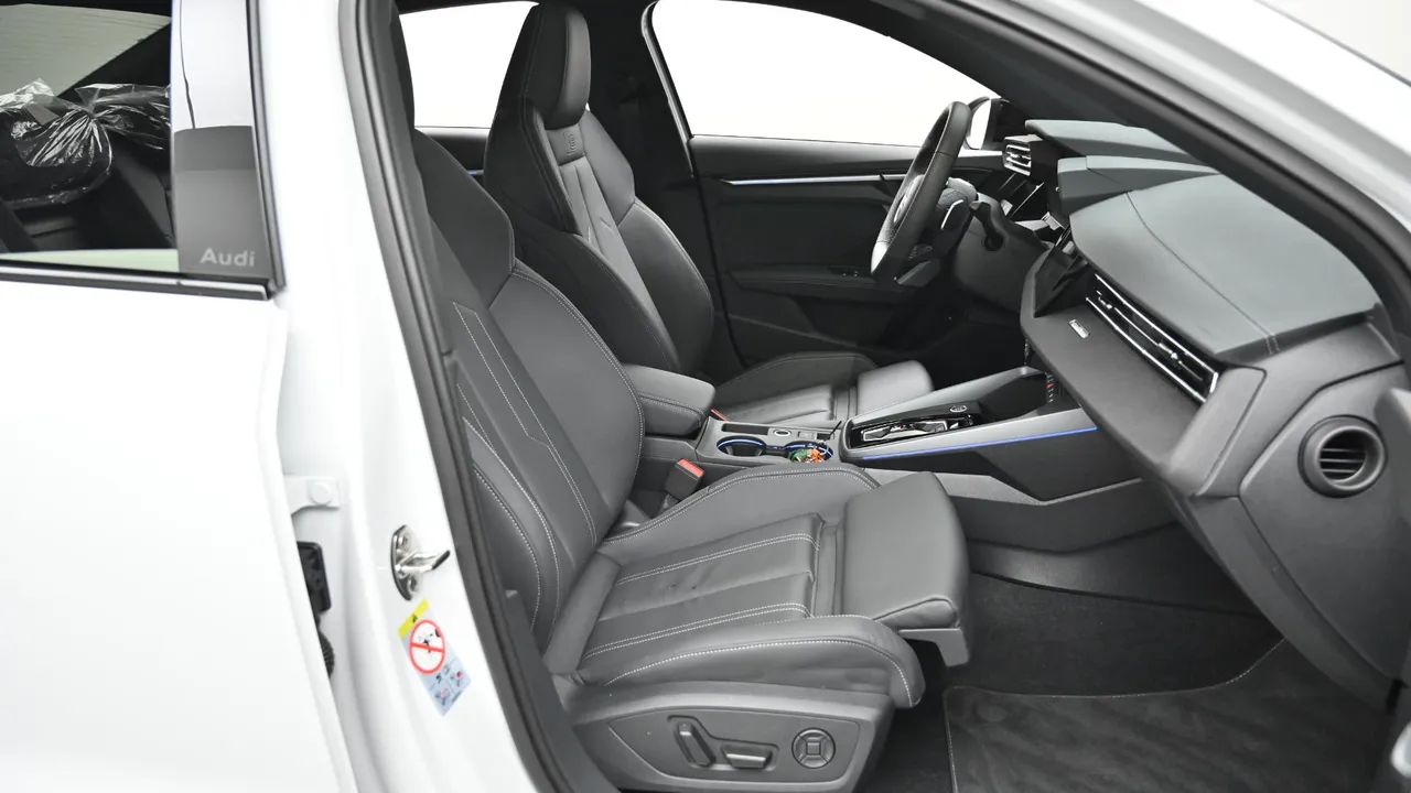 Audi A3 (8Y) 40 TFSI Quattro Premium