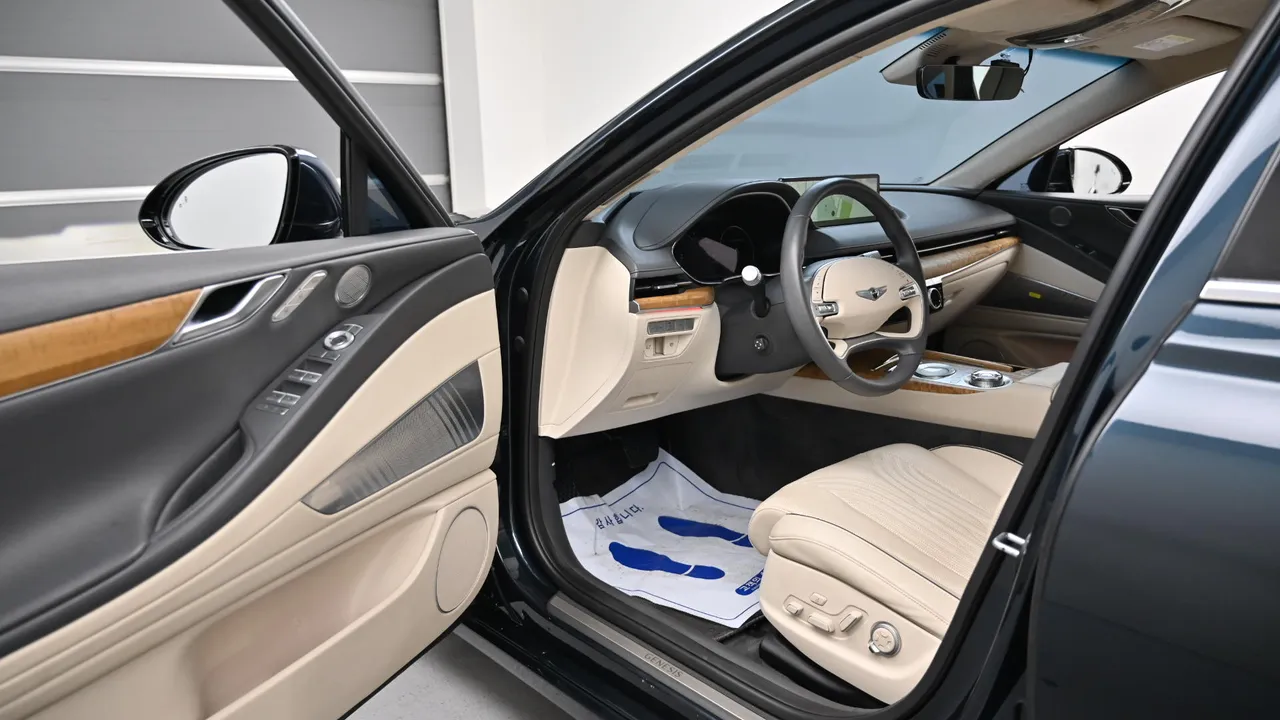 Genesis G80 — miniaturë 11