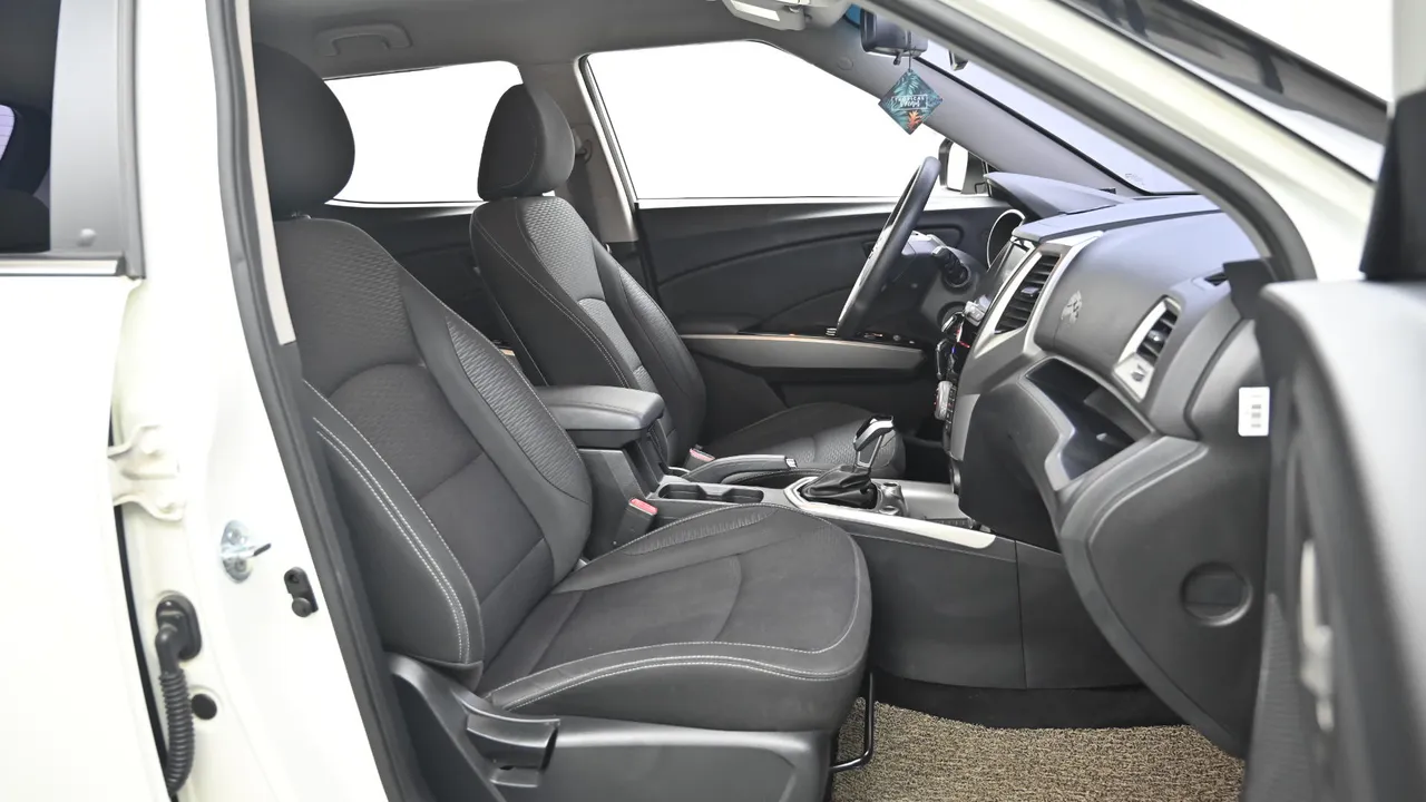 SsangYong Tivoli — miniaturë 10