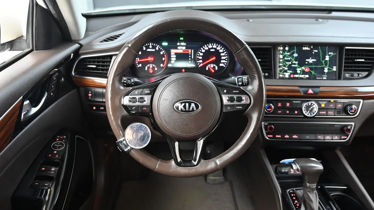 Kia K7 — miniaturë 13