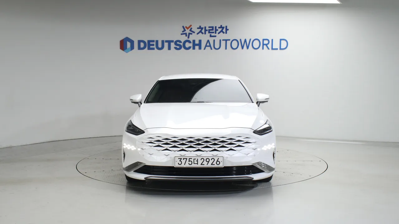 Kia K8 — miniaturë 3