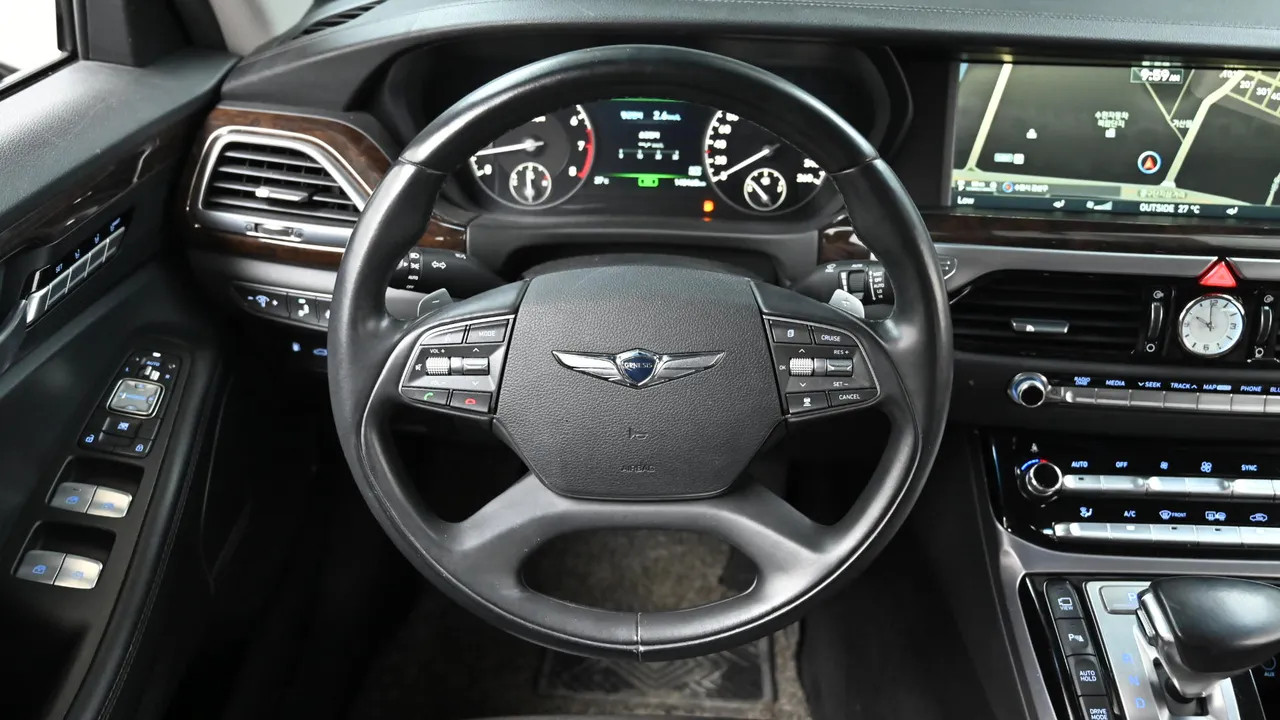 Genesis G90 — miniaturë 13