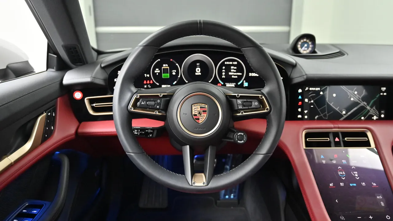 Porsche Taycan — miniaturë 22