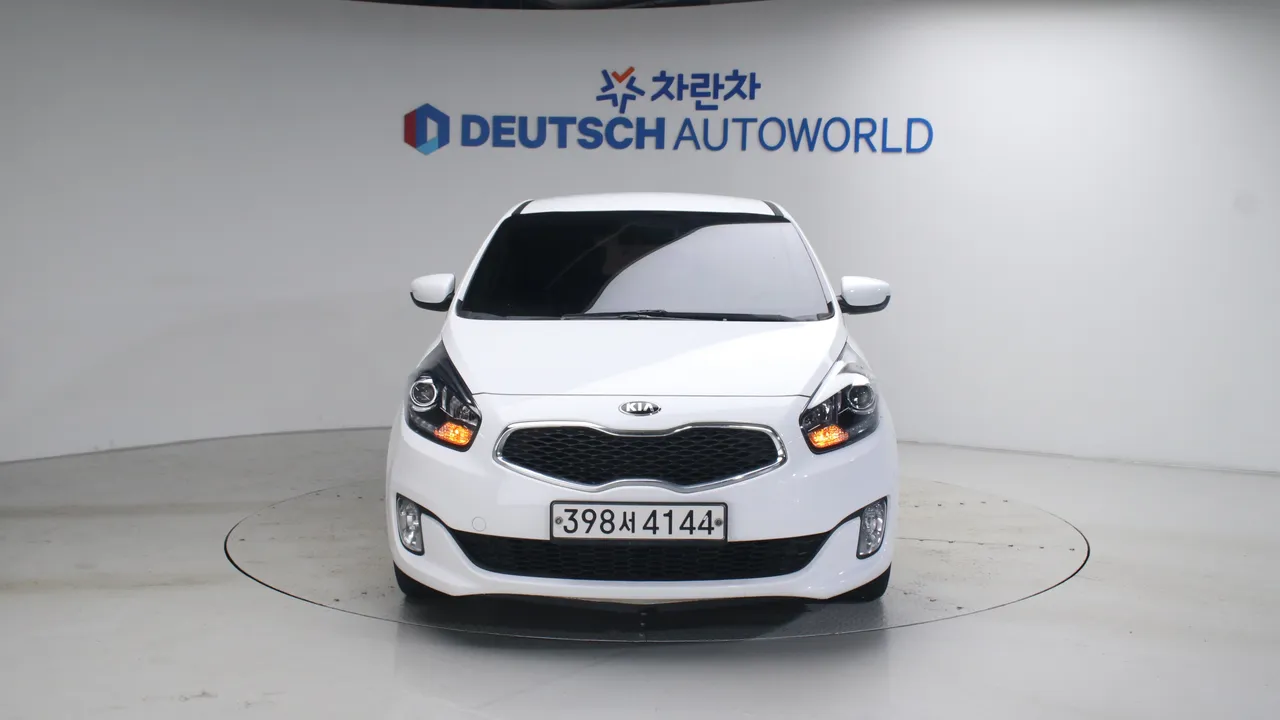 Kia Carens — miniaturë 3