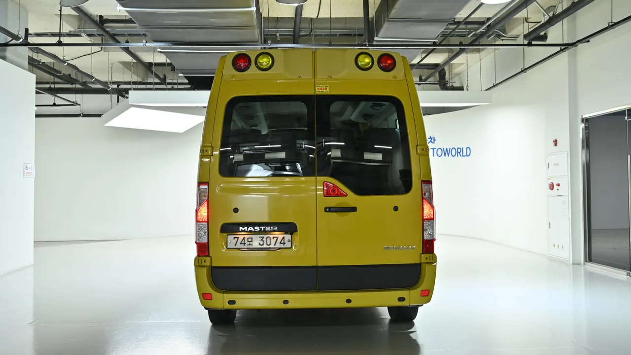 Renault Korea (Samsung) Master Child Protection Car