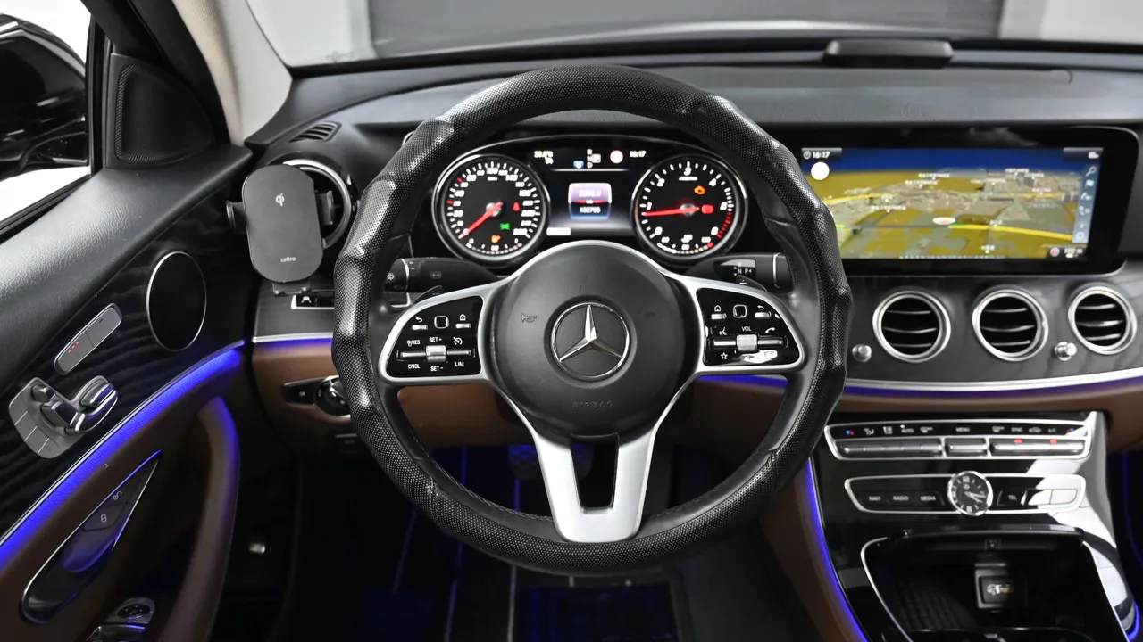 Mercedes-Benz E-klasse — miniaturë 13