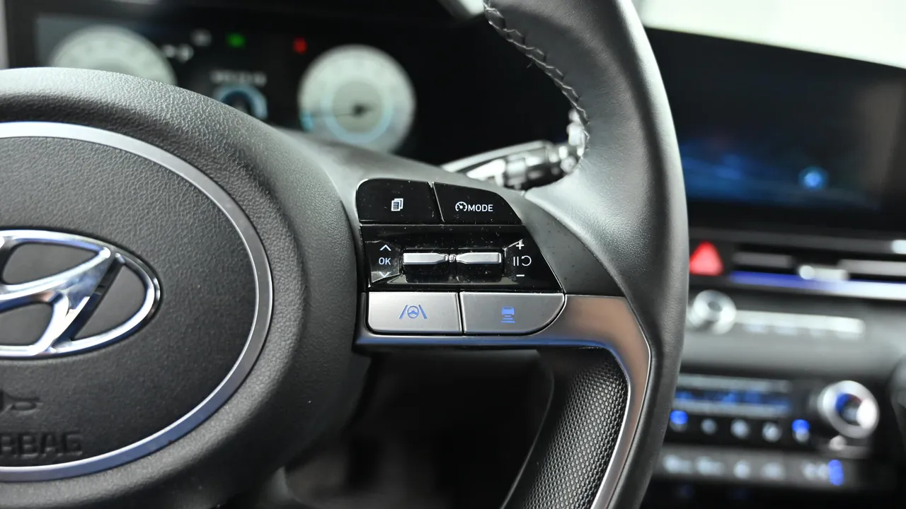 Hyundai Avante — miniaturë 18