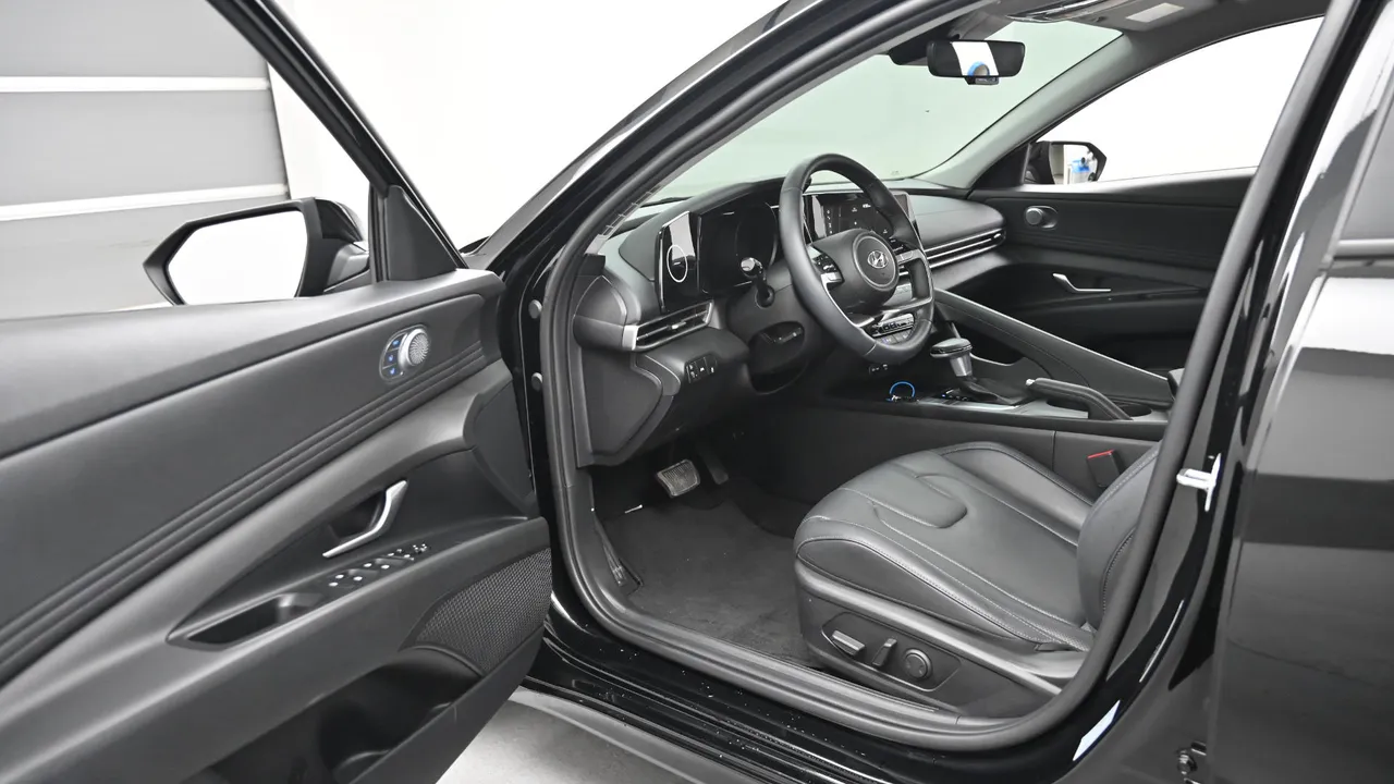 Hyundai Avante — miniaturë 11