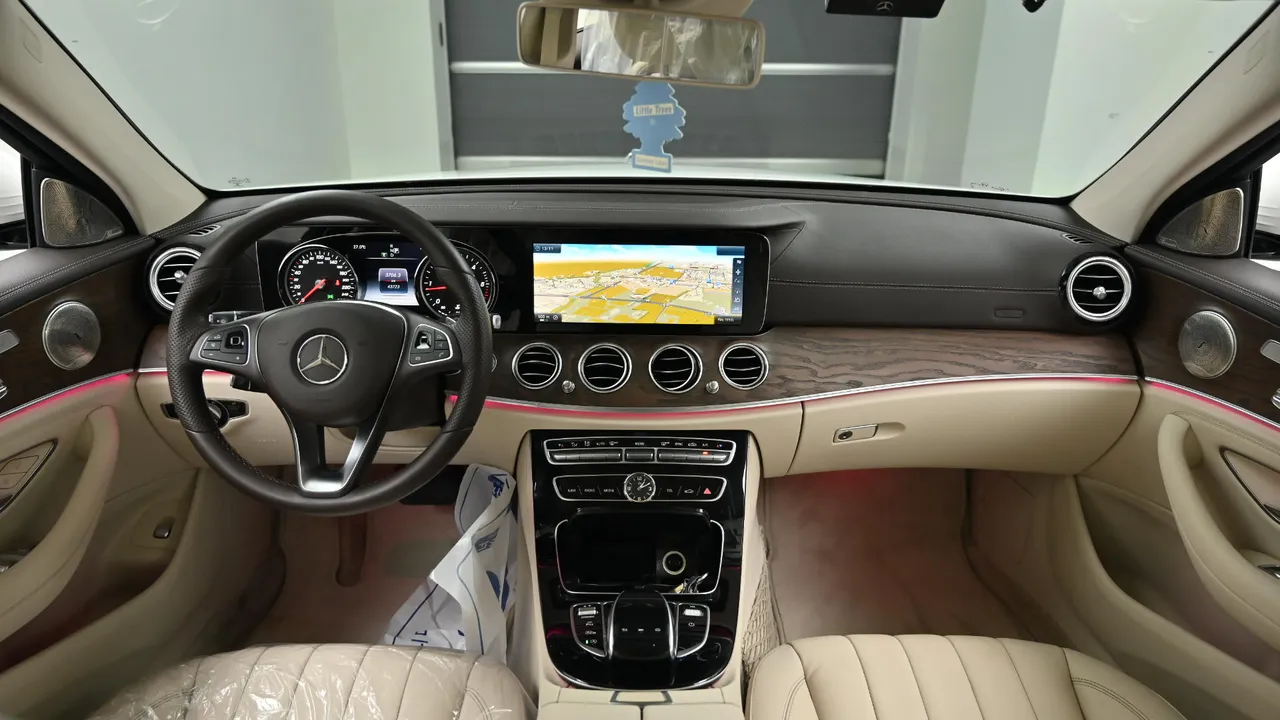 Mercedes-Benz E-klasse — miniaturë 7