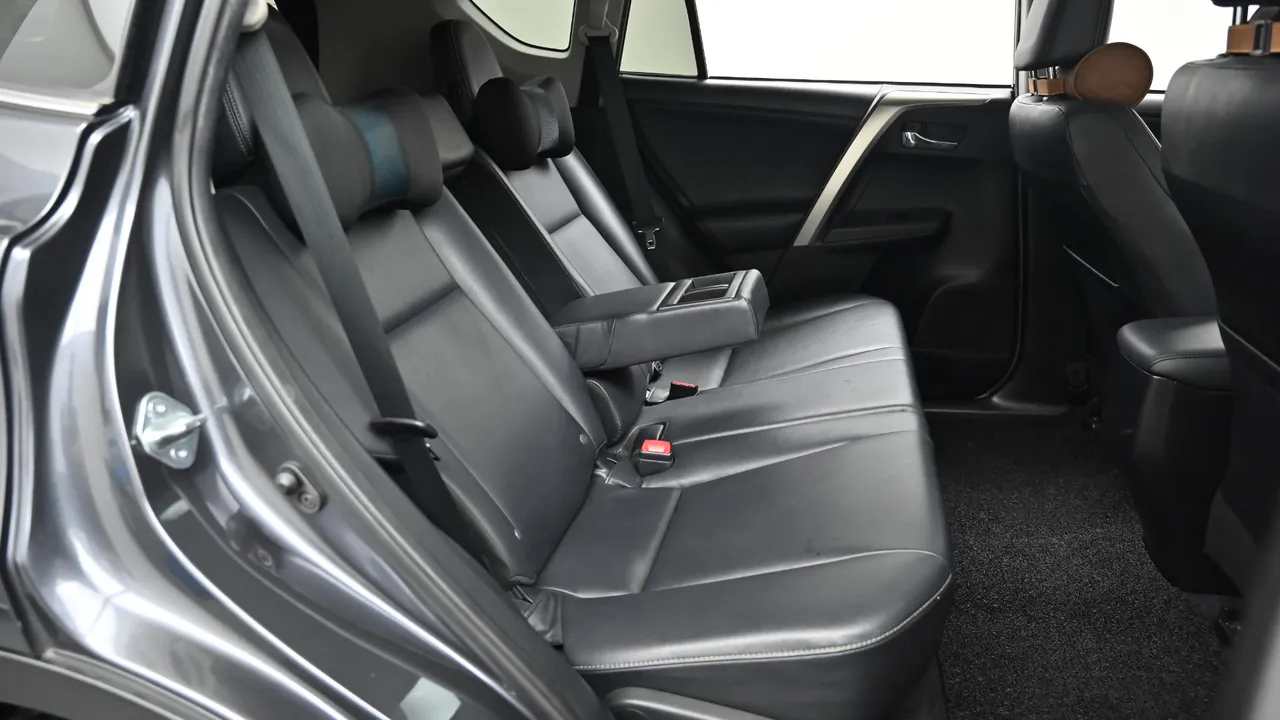 Toyota RAV 4 — miniaturë 12