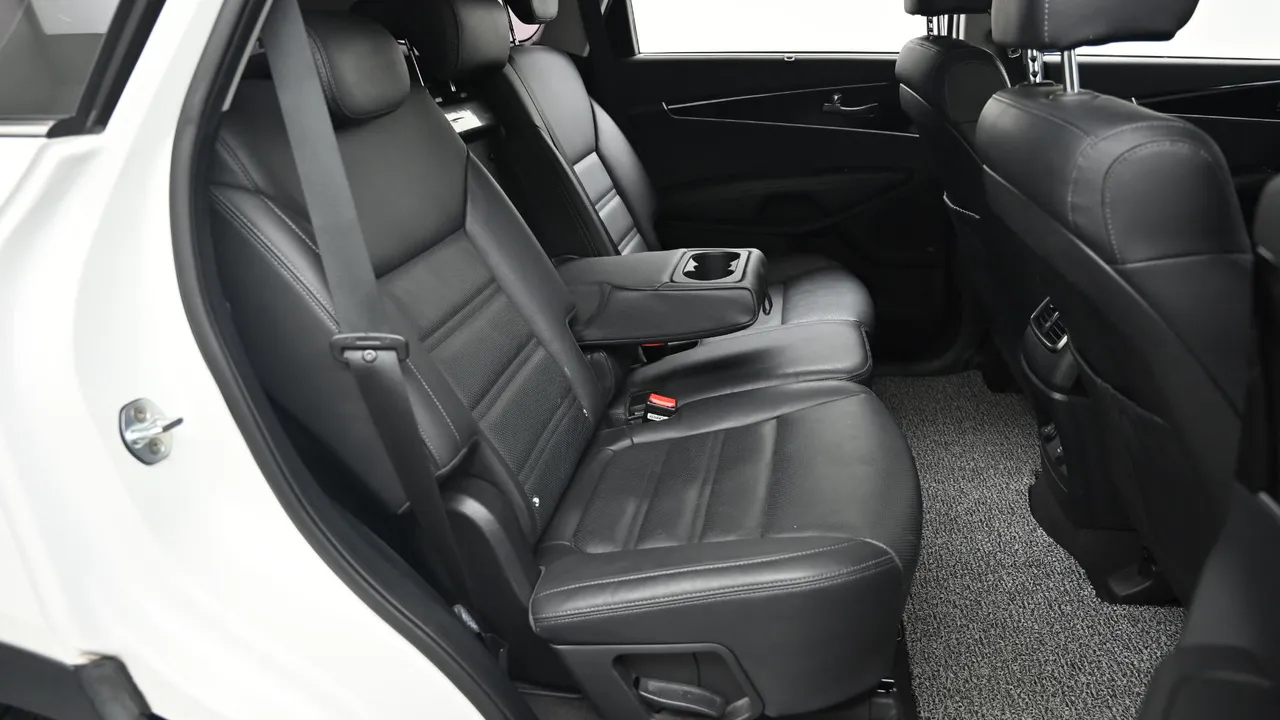 Kia Sorento — miniaturë 12