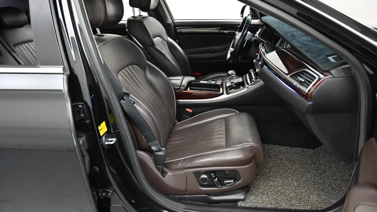 Genesis G90 — miniaturë 10