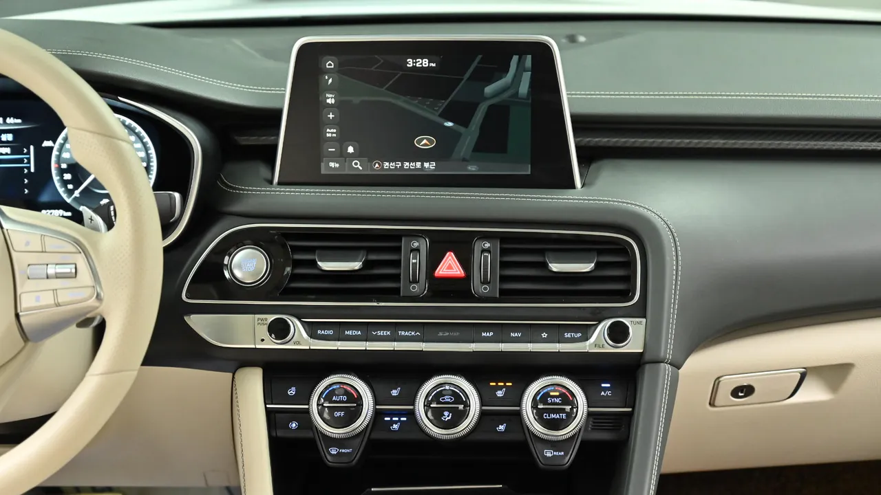 Genesis G70 — miniaturë 14