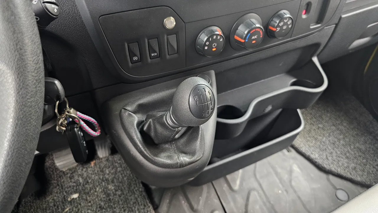 Renault Korea (Samsung) Master Child Protection Car