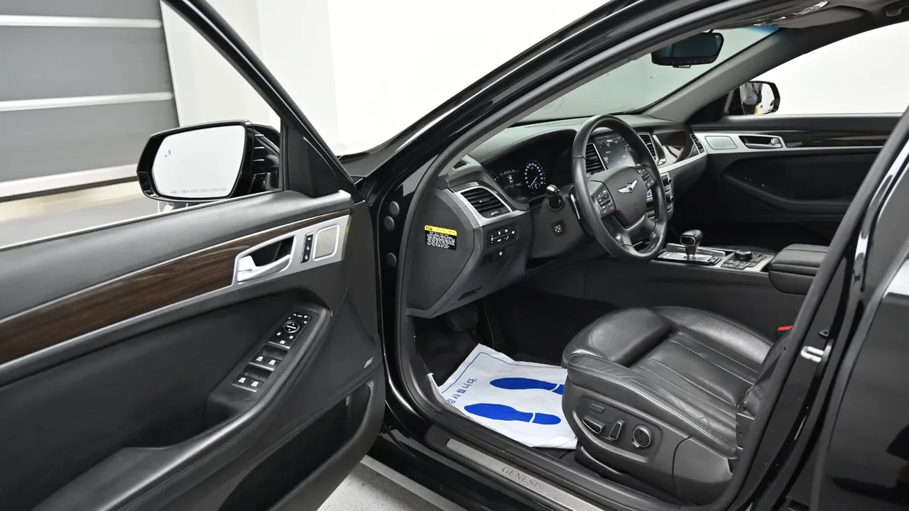 Genesis G80 — miniaturë 11