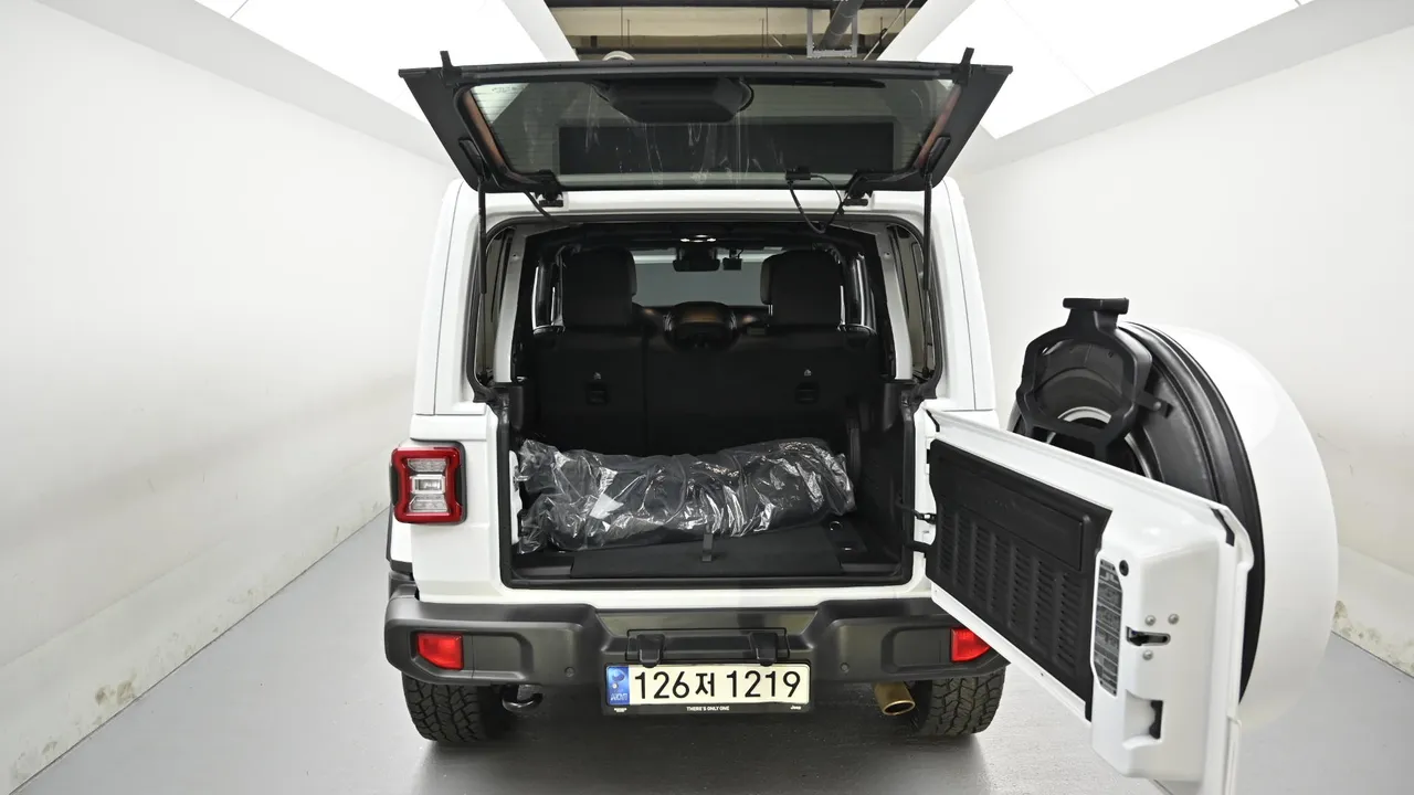 Jeep Wrangler — miniaturë 19
