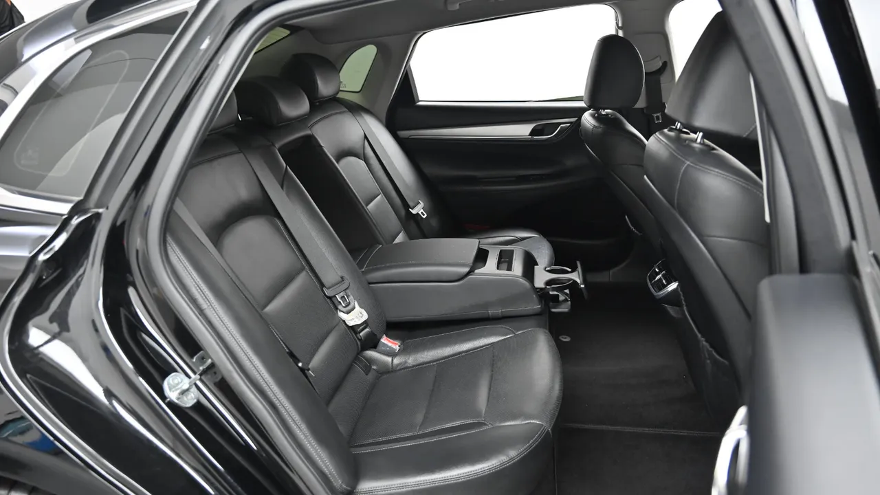 Hyundai Grandeur — miniaturë 12