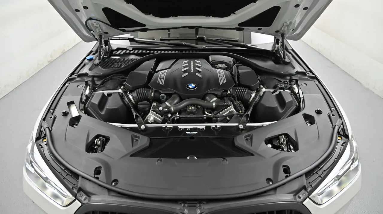 BMW 8er — miniaturë 6