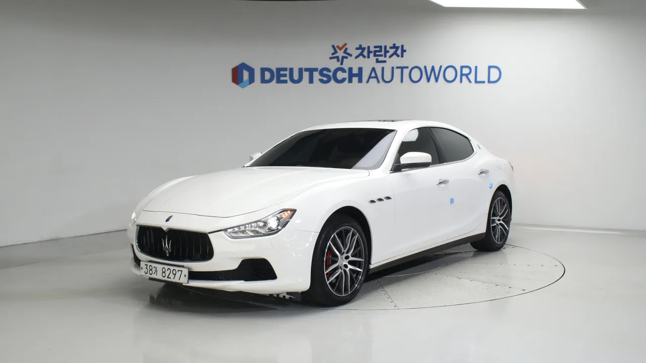 Maserati Ghibli 3.0 — foto 1