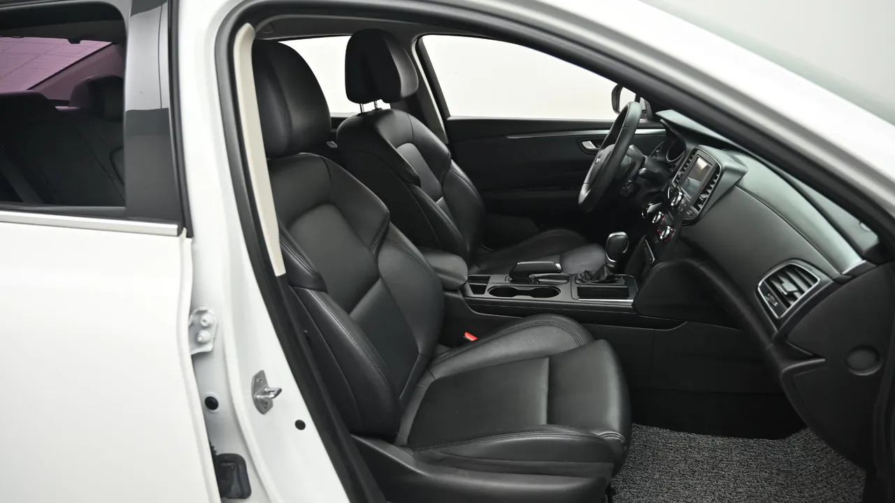 Renault Samsung SM6 — miniaturë 10