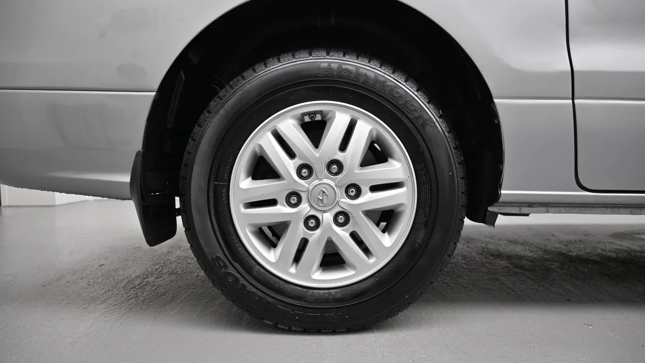 Hyundai Starex — miniaturë 5