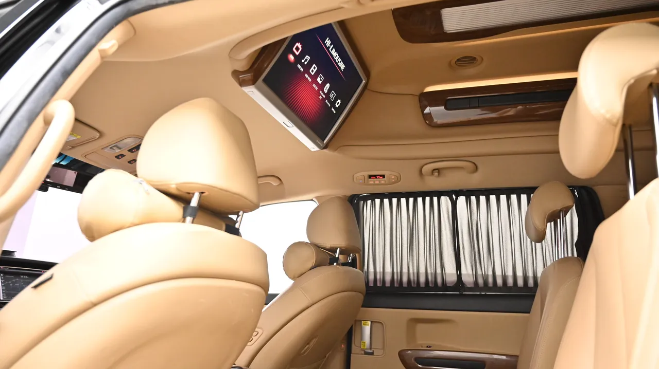 Kia Carnival — miniaturë 18