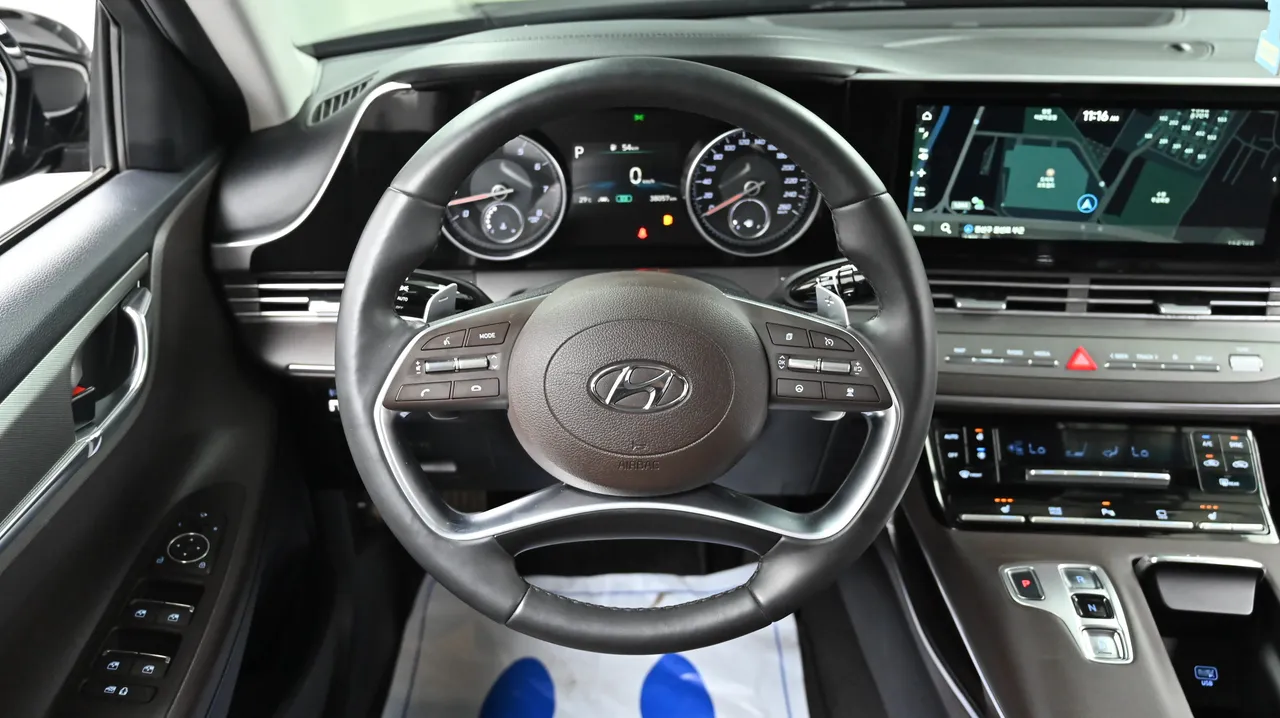 Hyundai Grandeur — miniaturë 13