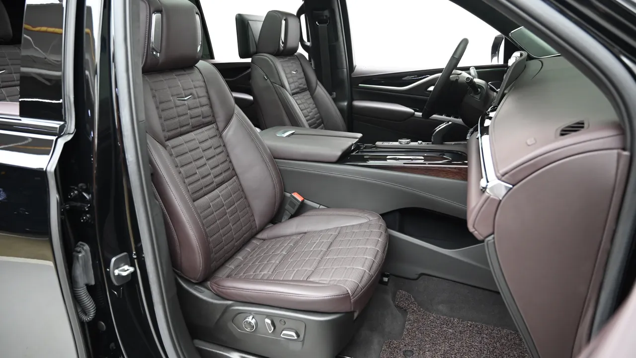 Cadillac Escalade — miniaturë 10