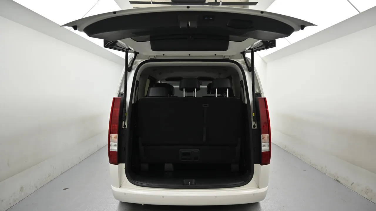 Hyundai Staria — miniaturë 19