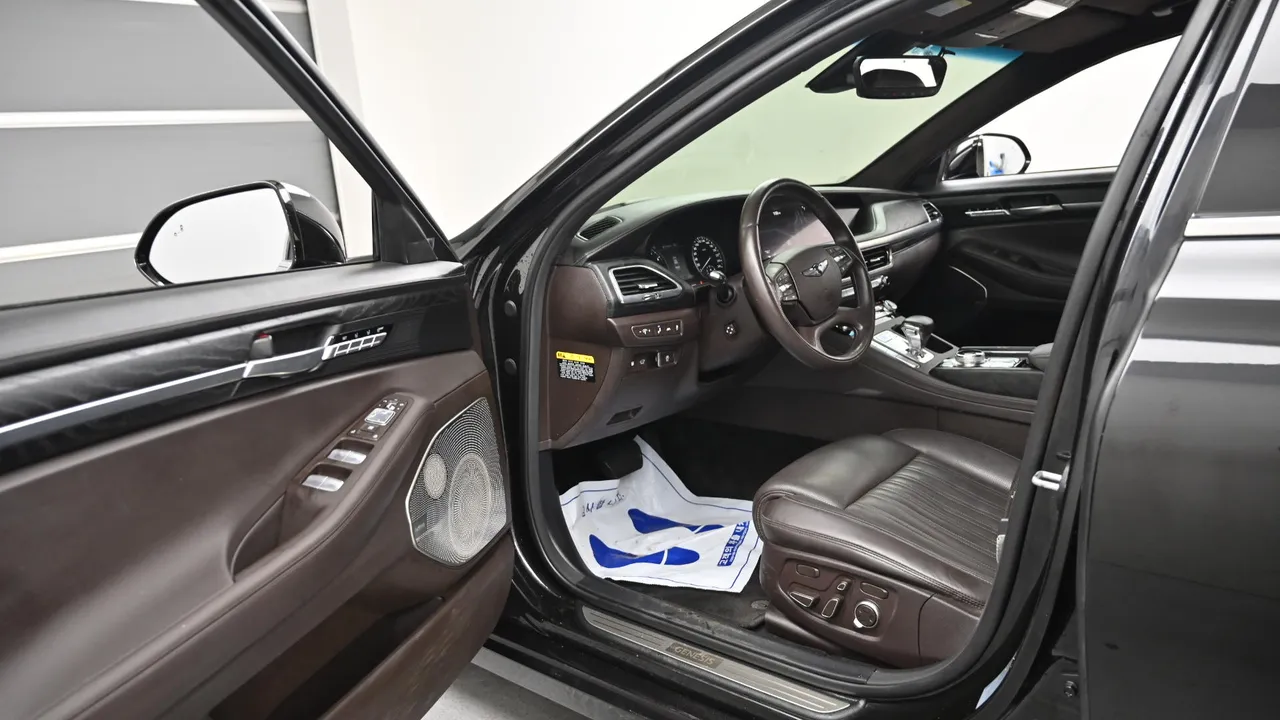 Genesis G90 — miniaturë 11