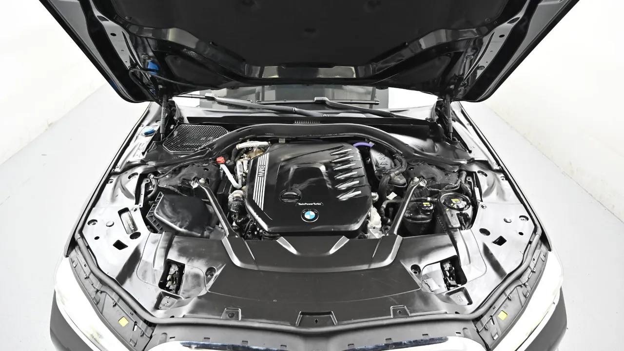BMW 7er — miniaturë 6
