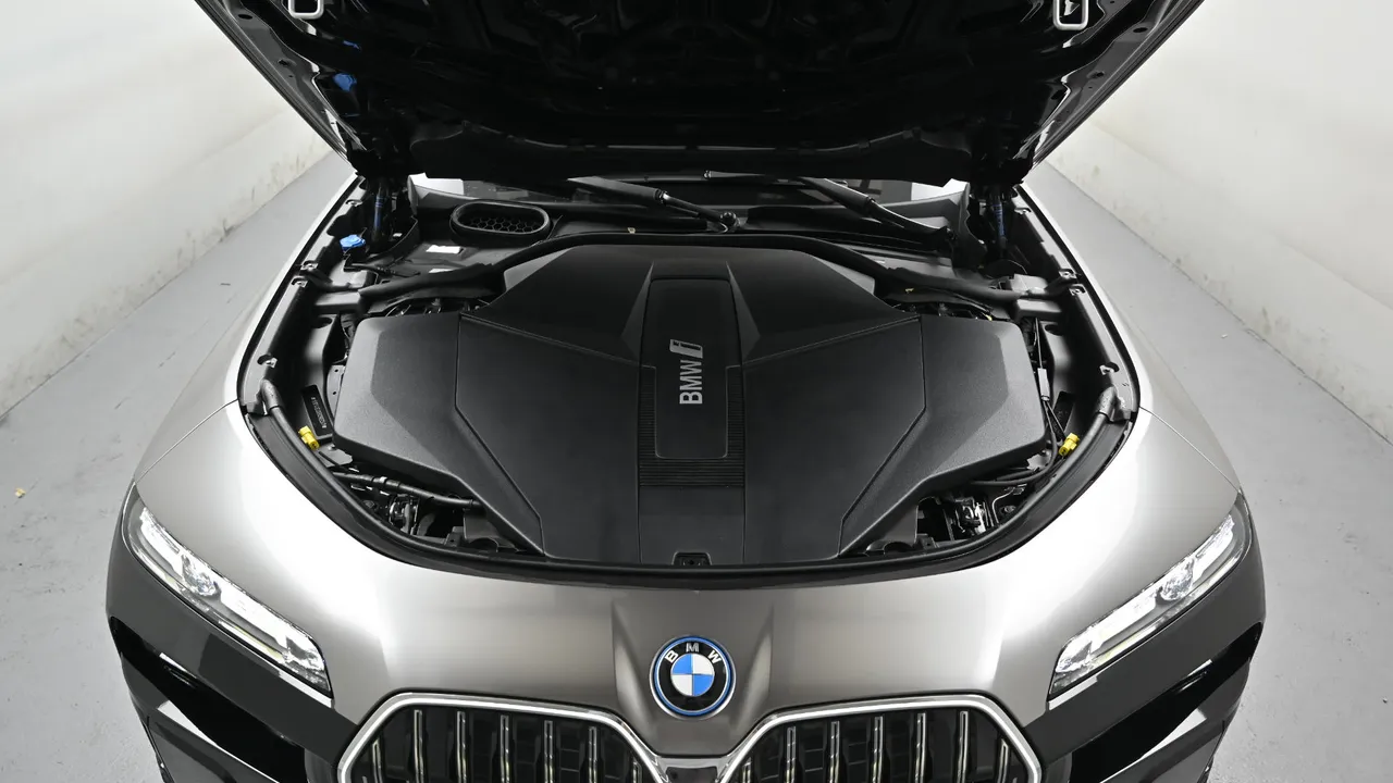 BMW i7 — miniaturë 28