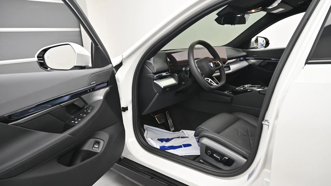 BMW 5er — miniaturë 11
