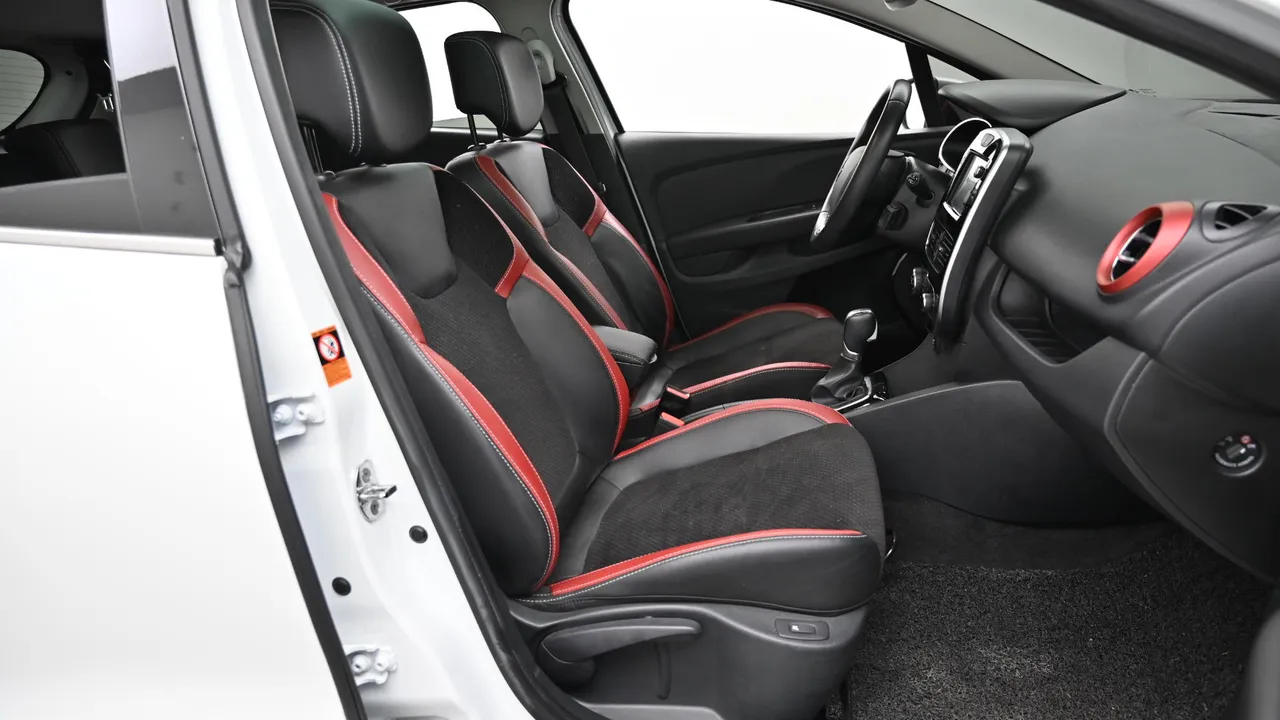 Renault Korea (Samsung) Clio Intense Panoramic