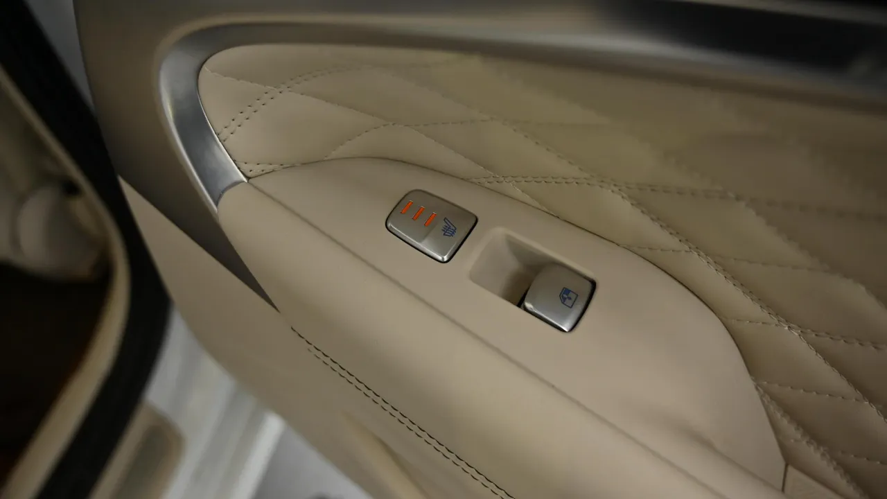 Genesis G70 — miniaturë 16