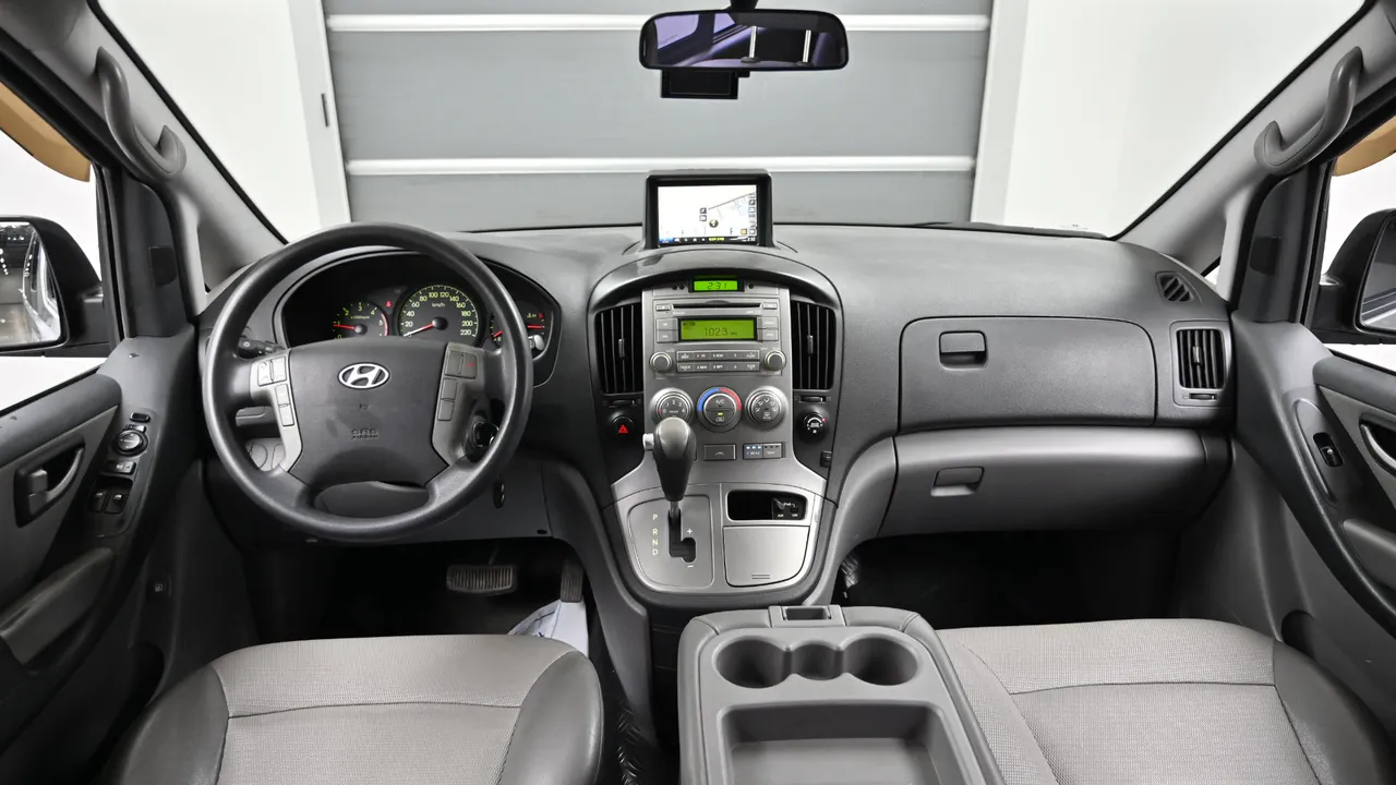 Hyundai Starex — miniaturë 7