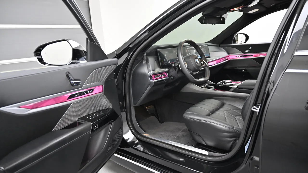 BMW 7er — miniaturë 11