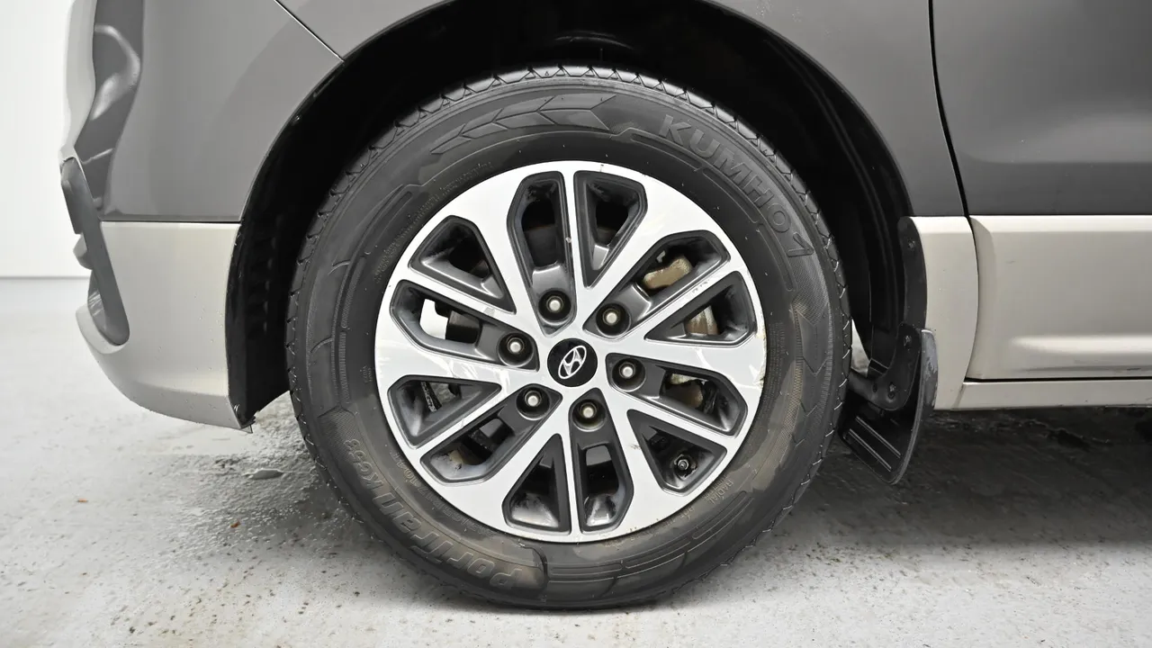 Hyundai Starex — miniaturë 5