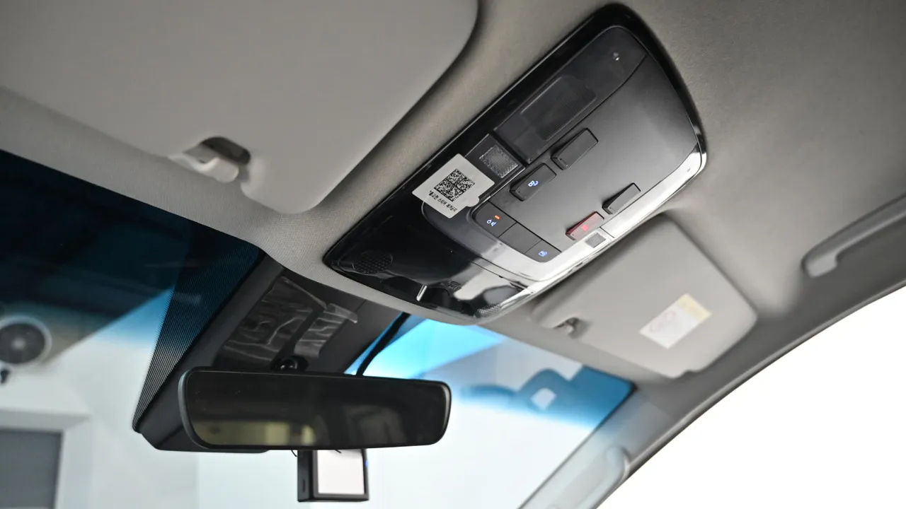 Hyundai Staria — miniaturë 18