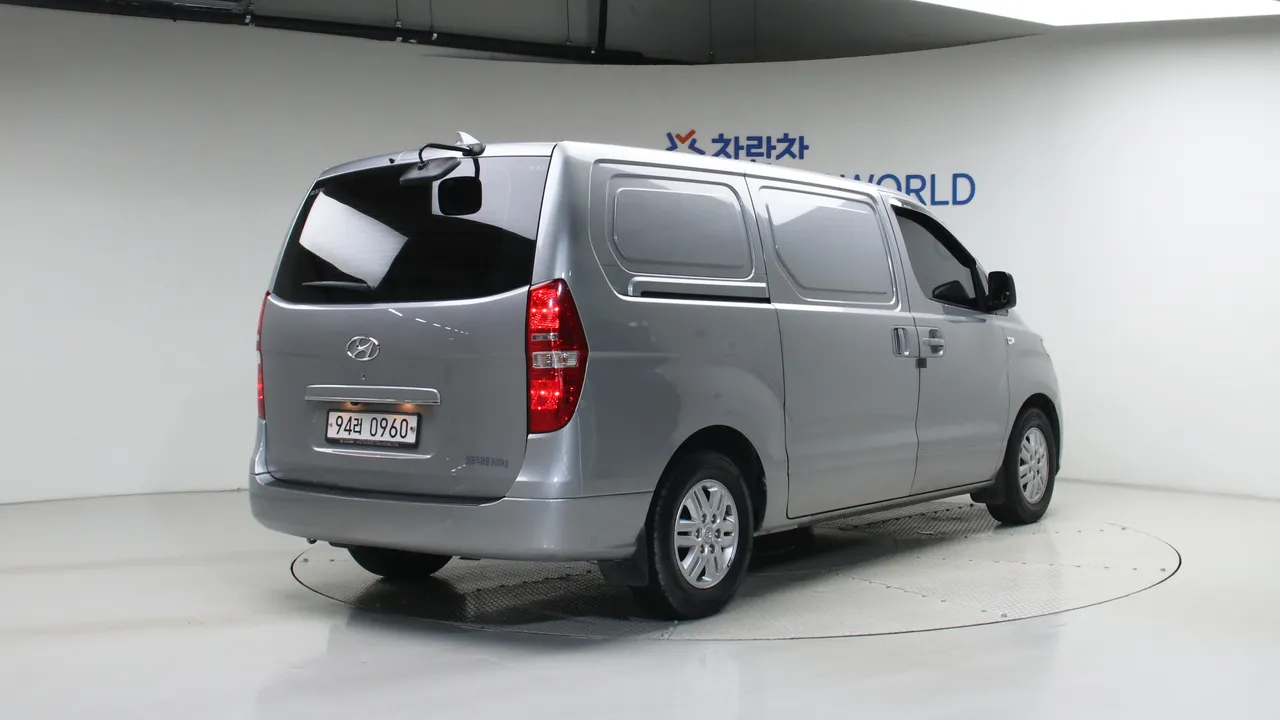 Hyundai Starex — miniaturë 2