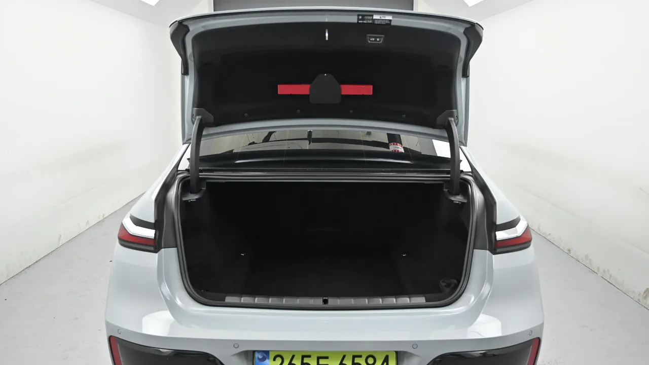BMW 7er — miniaturë 29