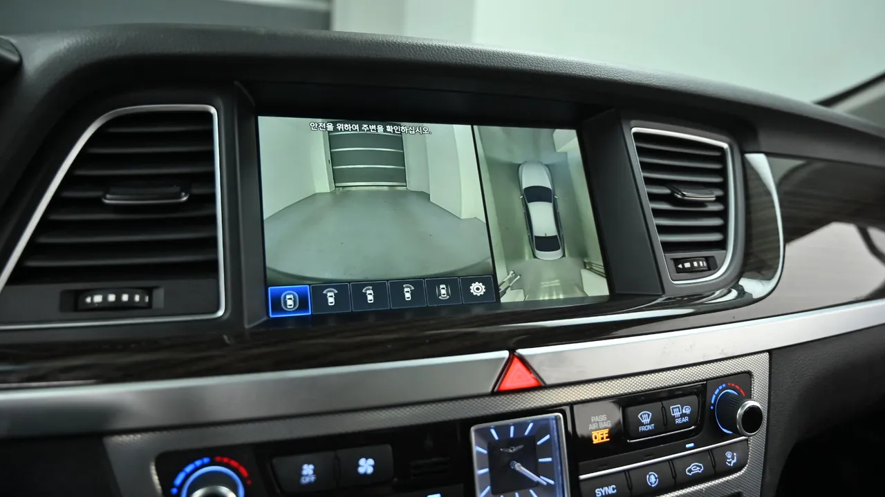 Genesis G80 — miniaturë 15