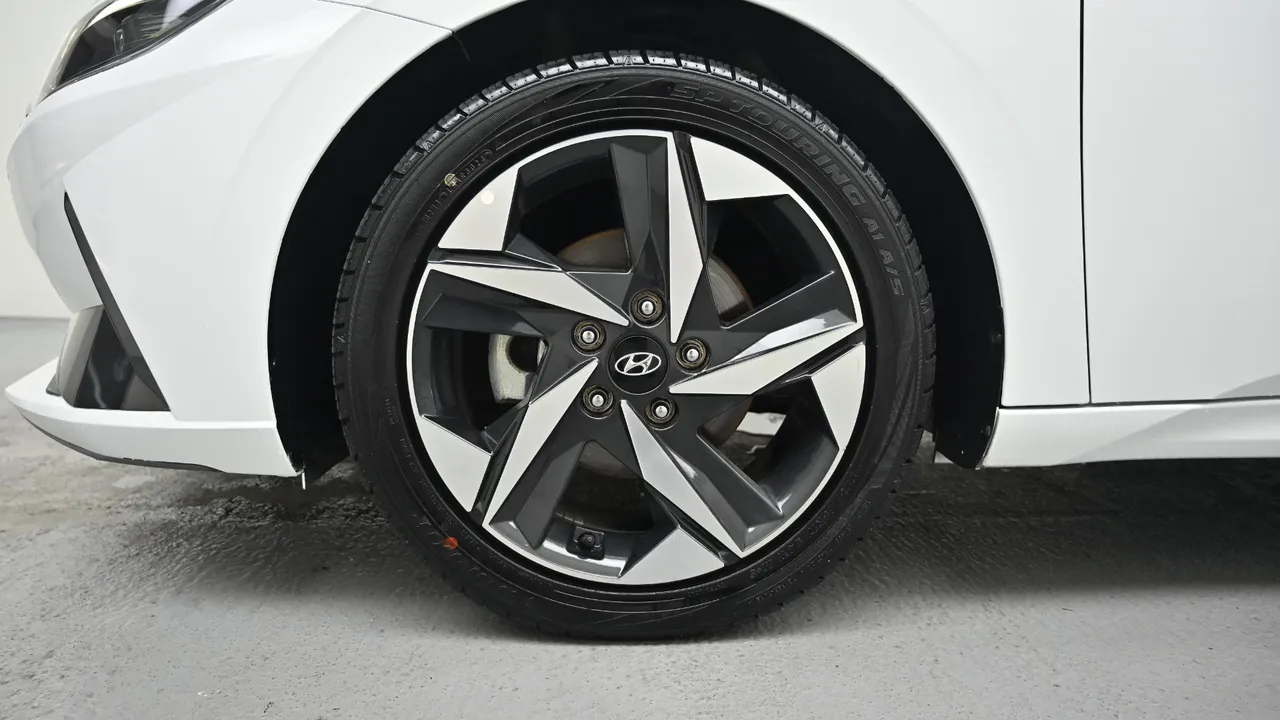 Hyundai Avante — miniaturë 5